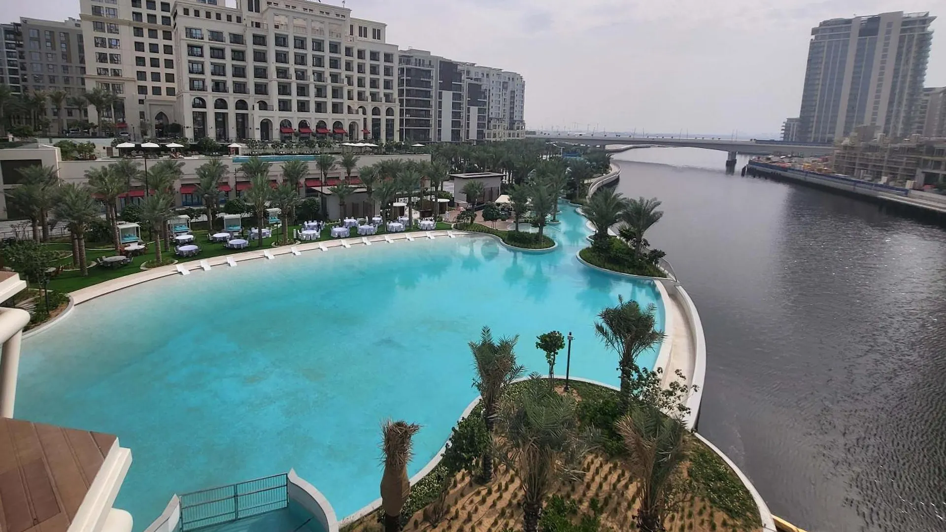 Vida Creek Beach 1 Bhk 두바이 0*,  아랍에미리트